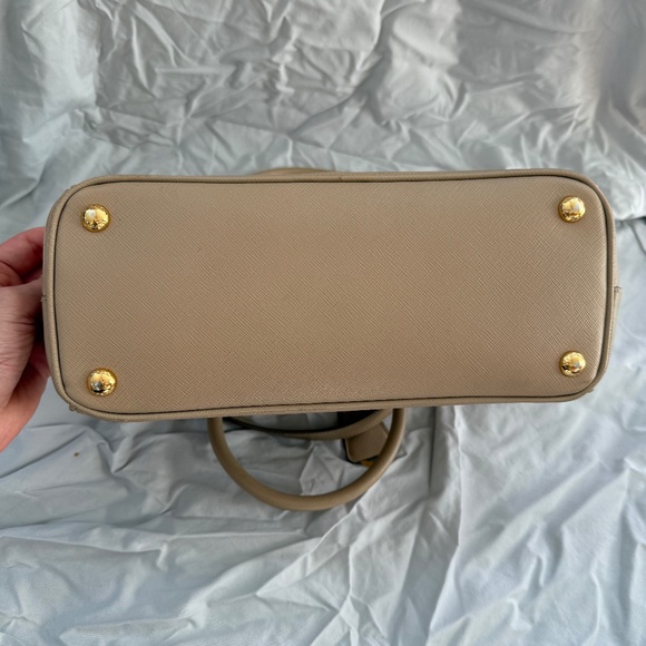 Prada Galleria medium Saffiano leather bag Tan - Picture 4 of 9